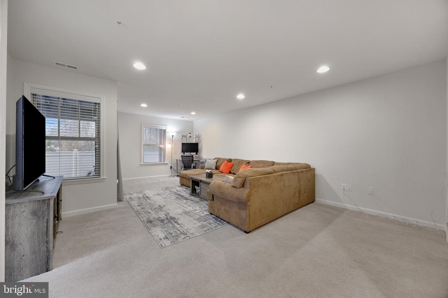 7545 Holly Ridge Drive photo 33