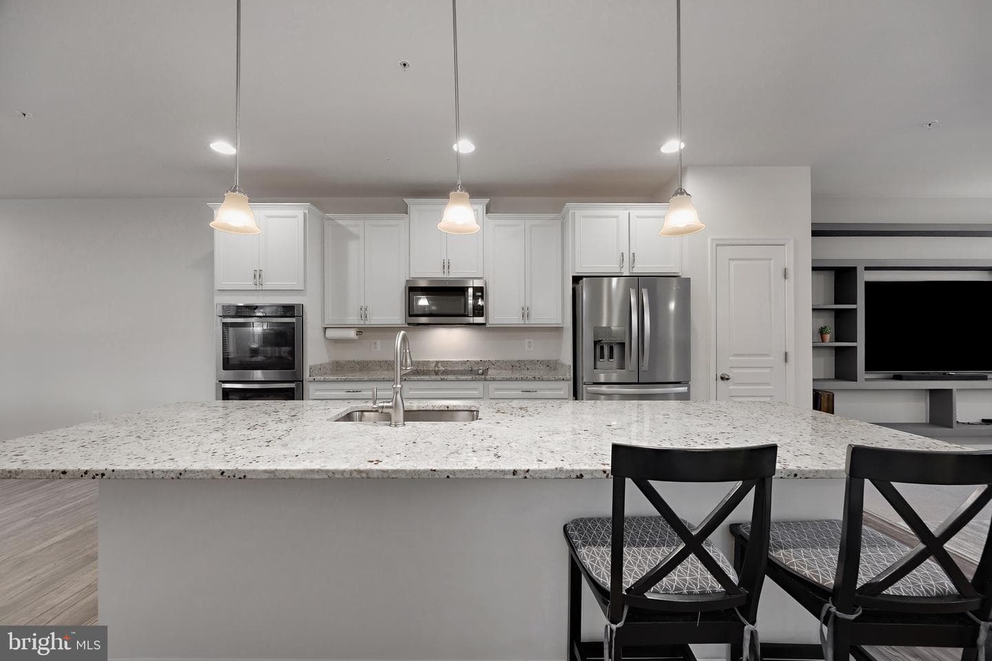 7545 Holly Ridge Drive photo 8