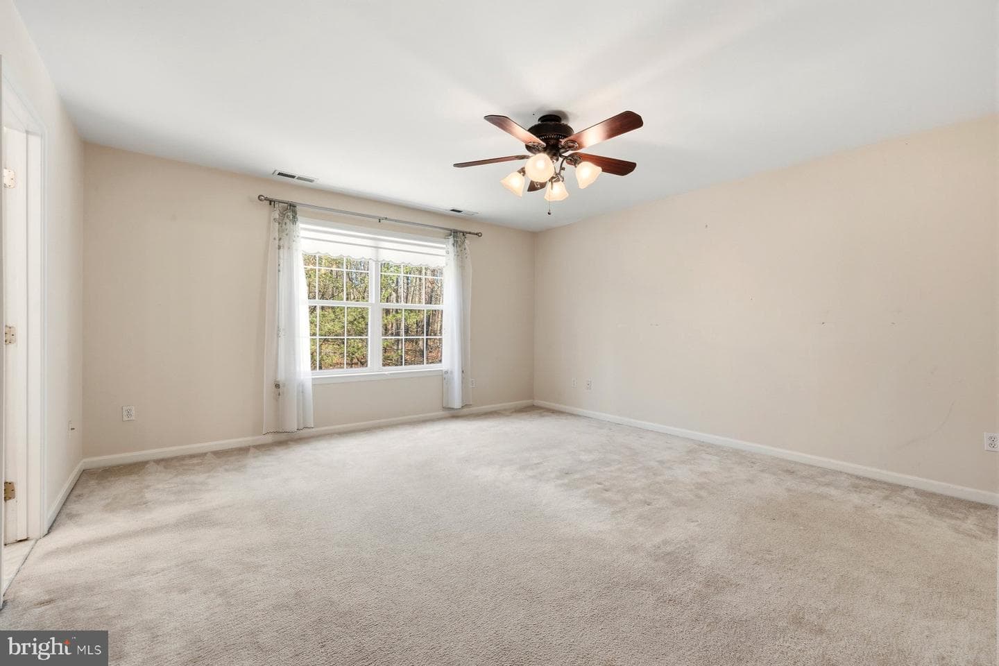 7810 Grandison Way photo 28