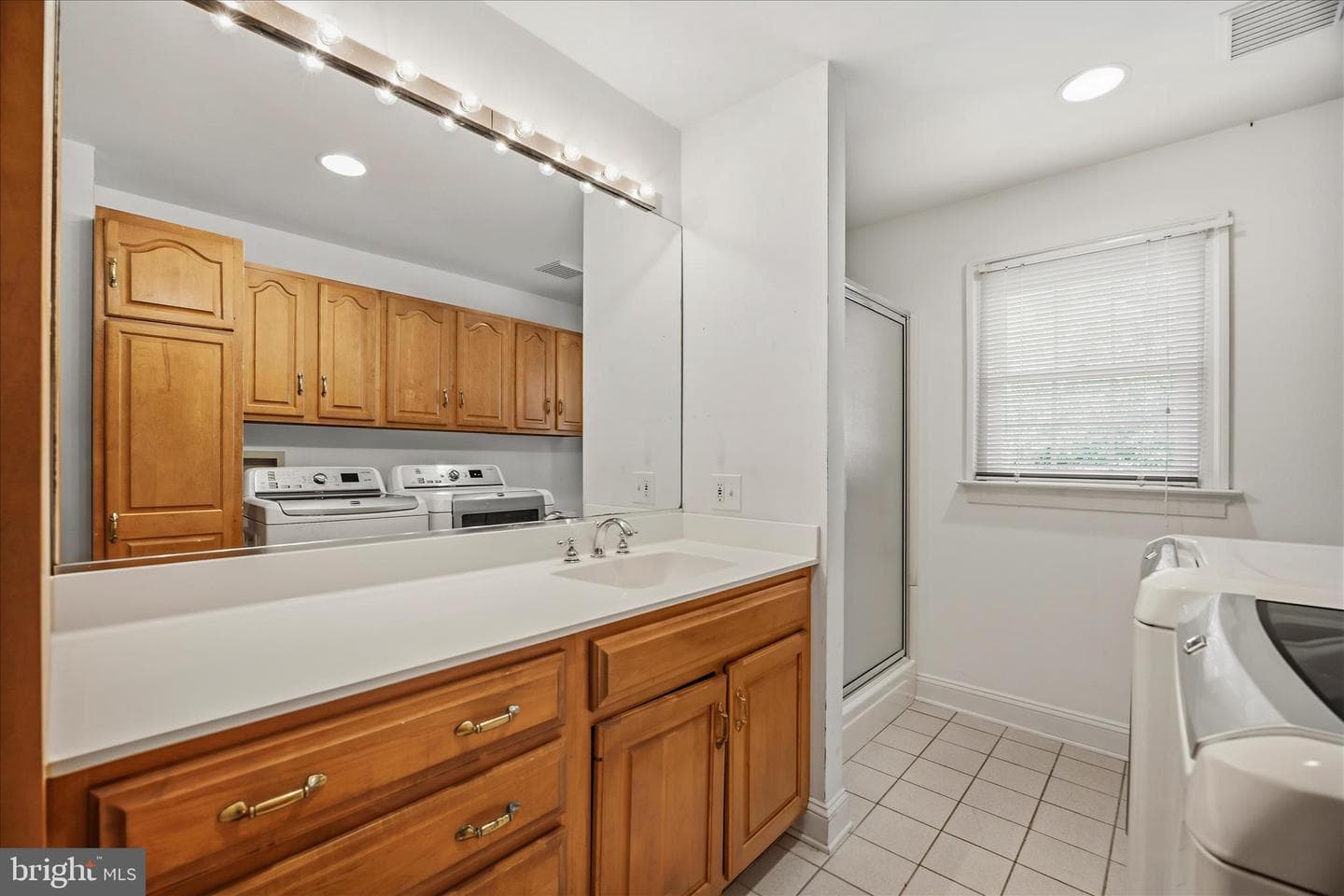 317 White Plains Court photo 24