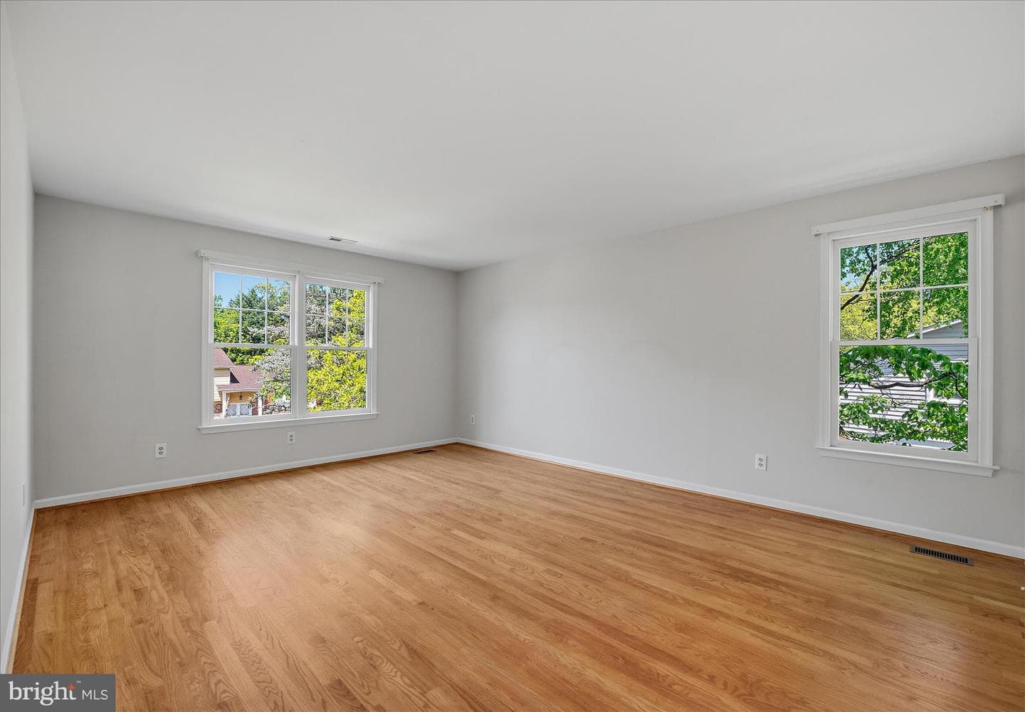 317 White Plains Court photo 42