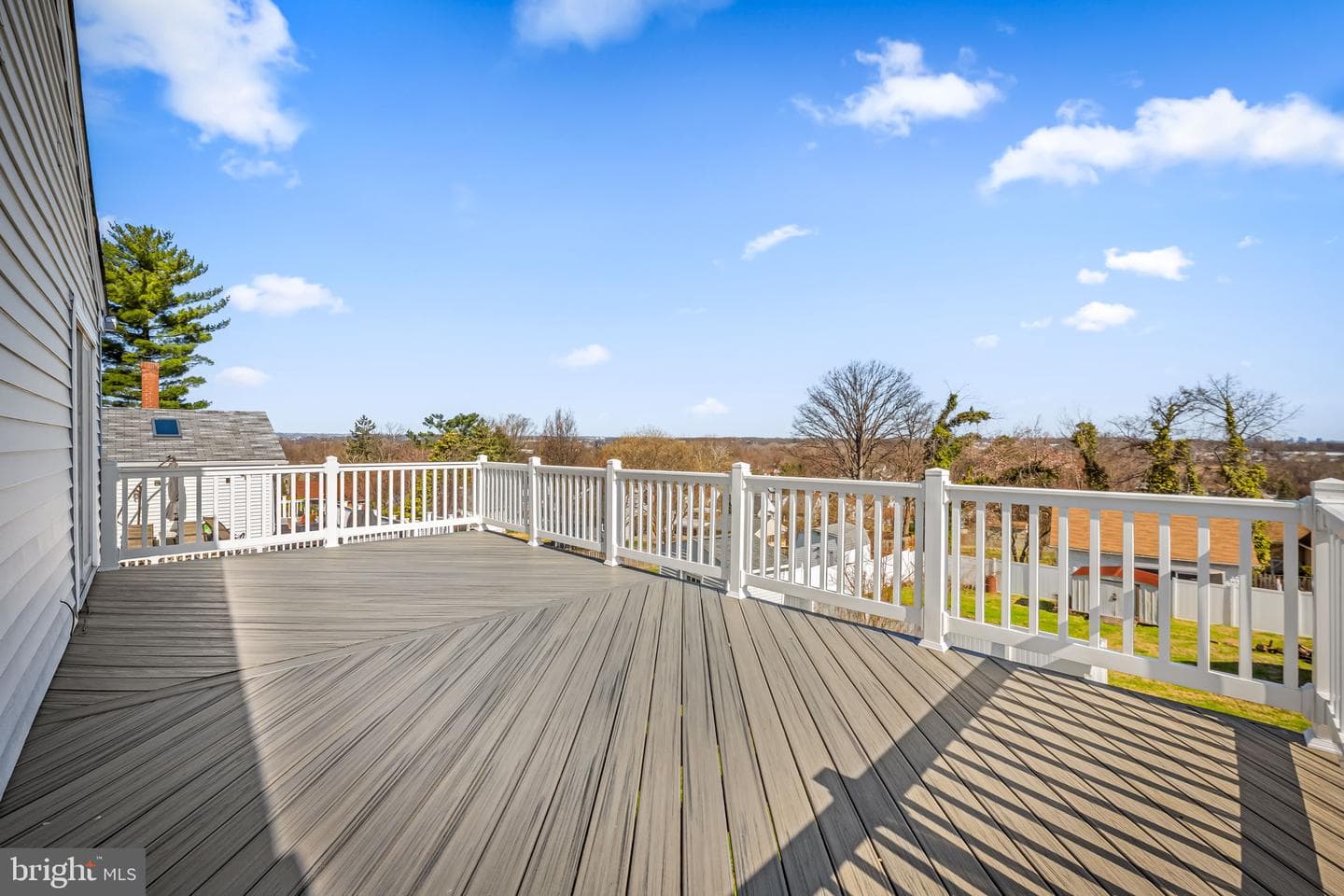 102 Charles Road photo 12