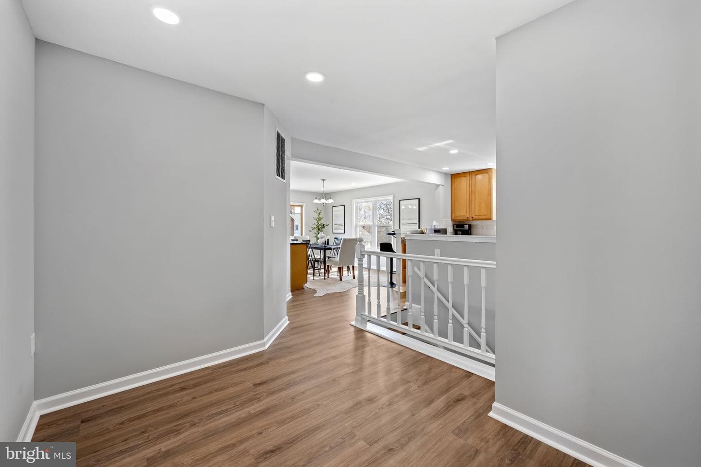 102 Charles Road photo 19
