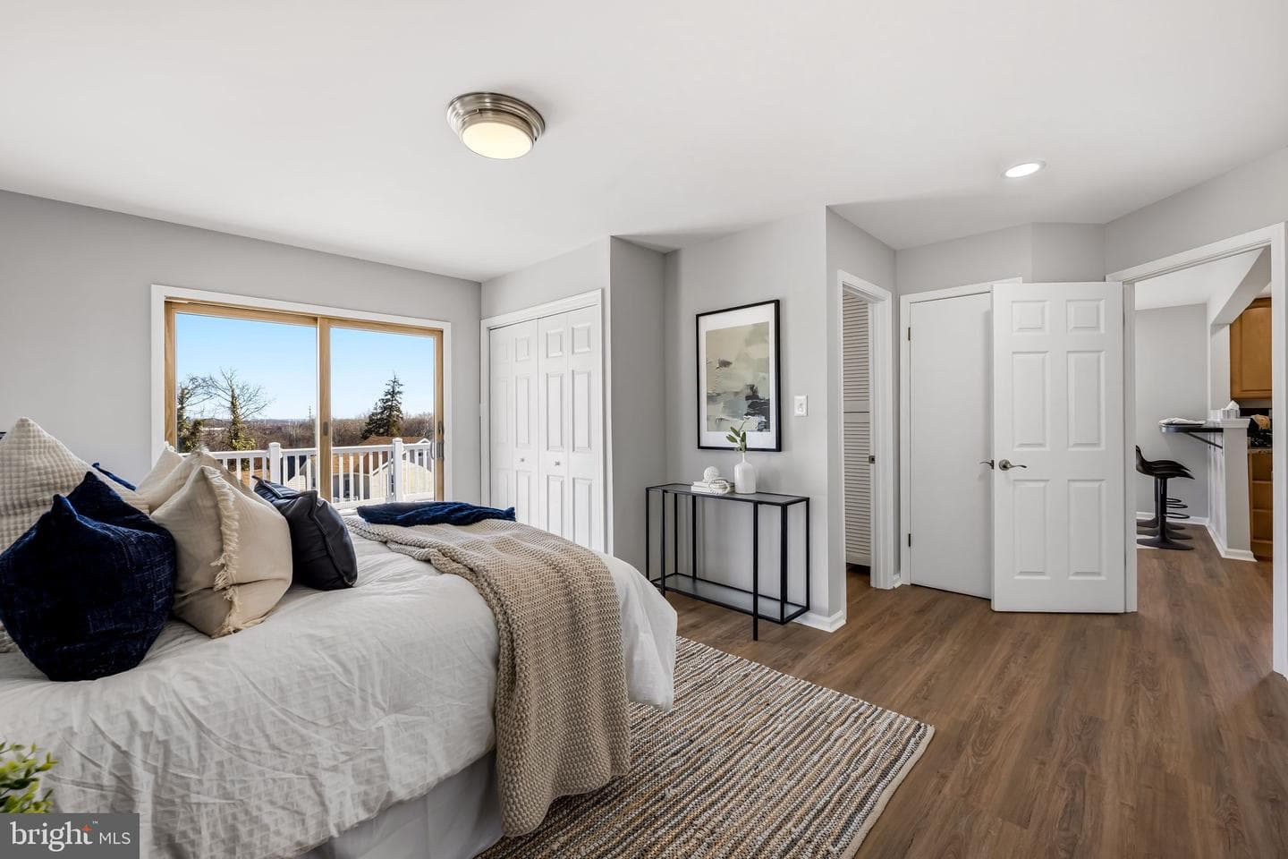 102 Charles Road photo 23