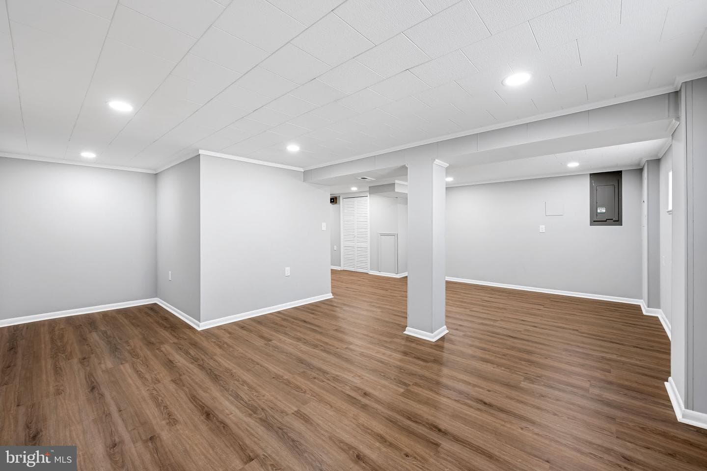 102 Charles Road photo 28