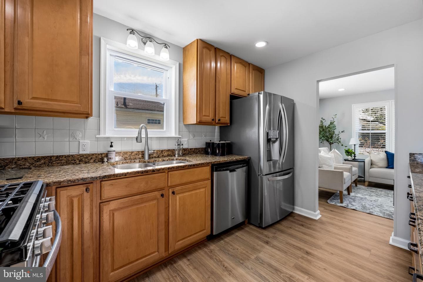 102 Charles Road photo 6
