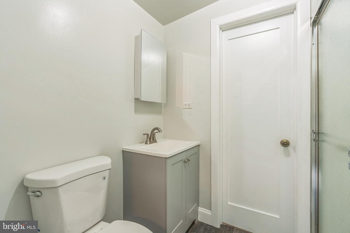 511 Sylvan Way photo 16