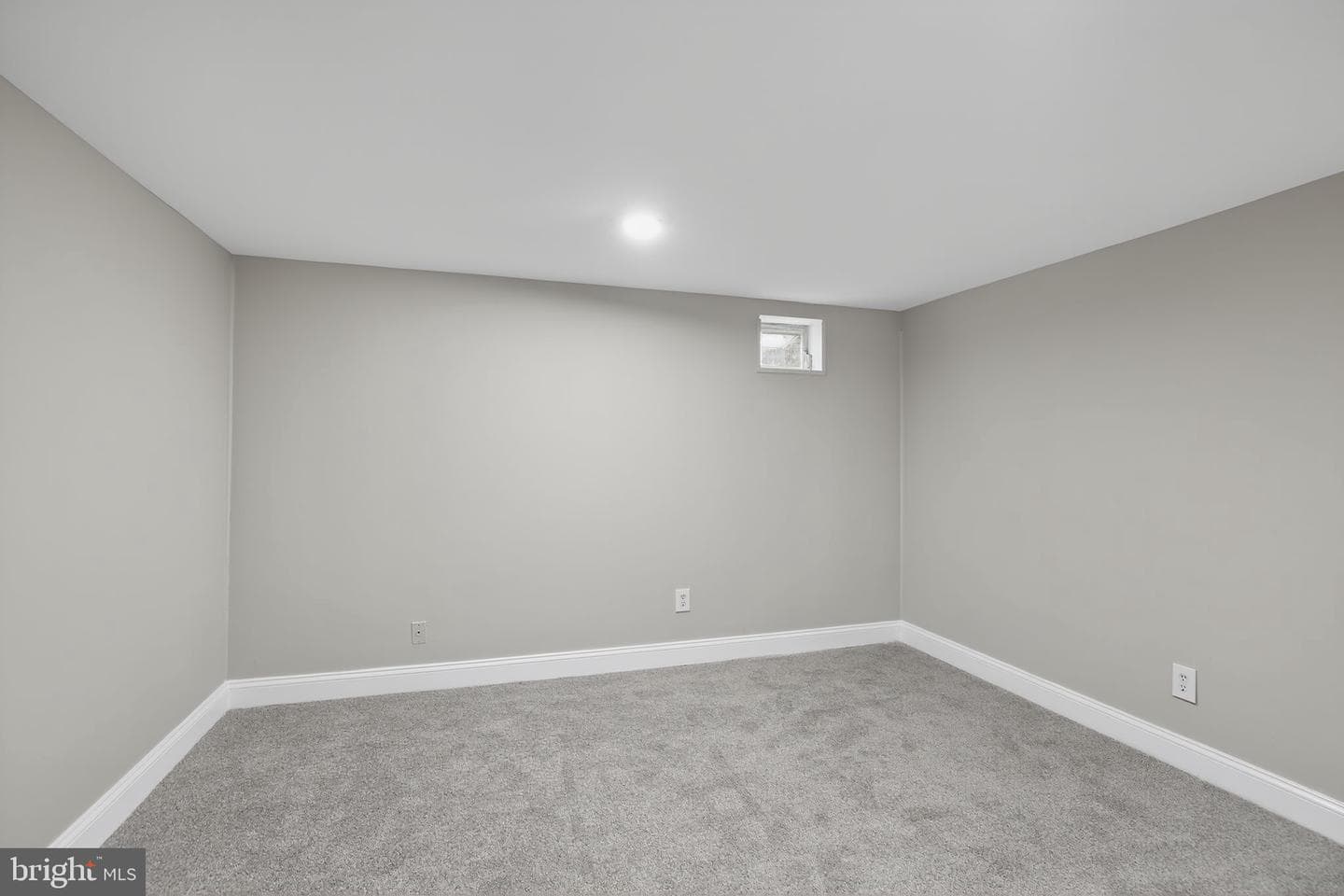511 Sylvan Way photo 37