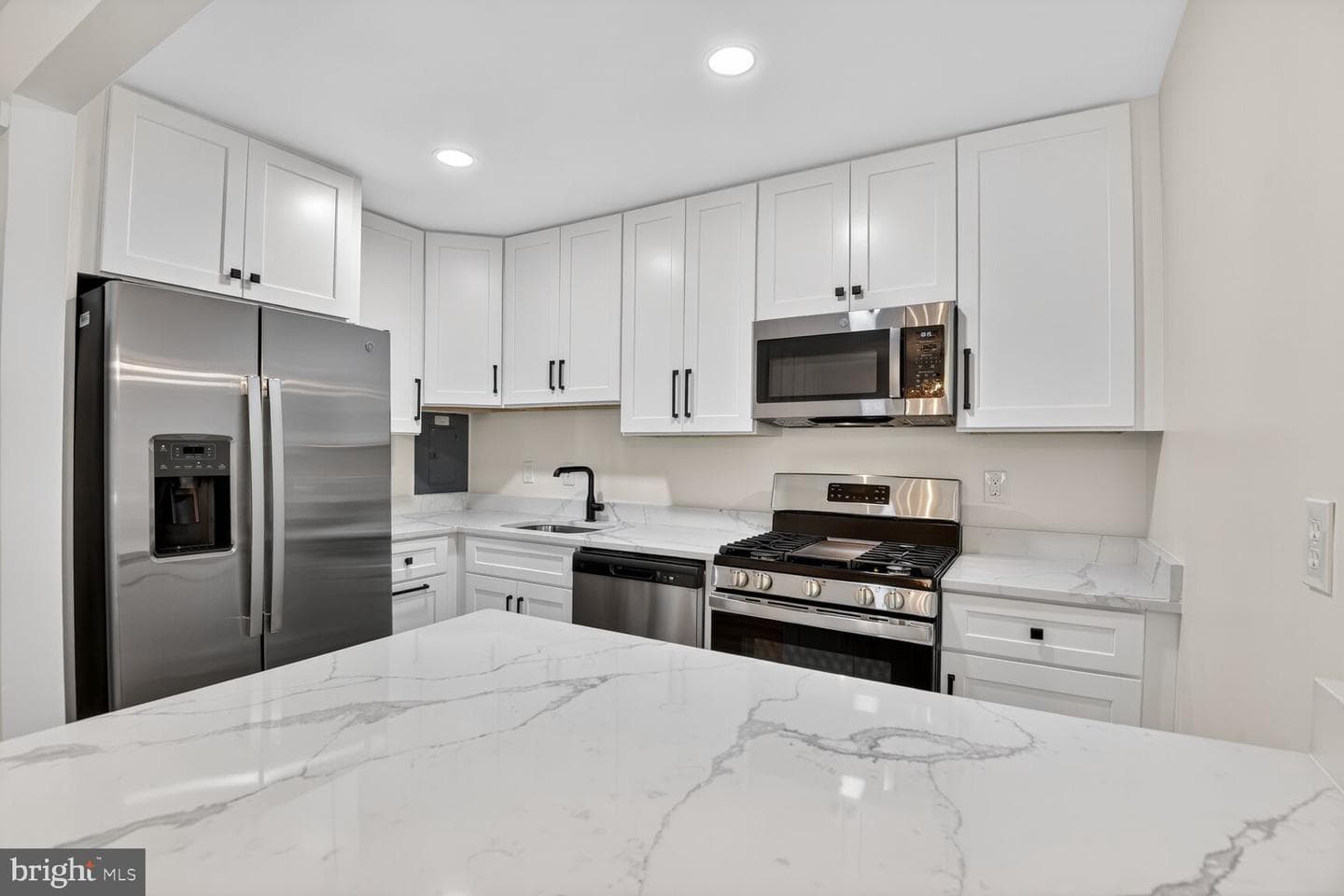 205 Victor Parkway #205d photo 7