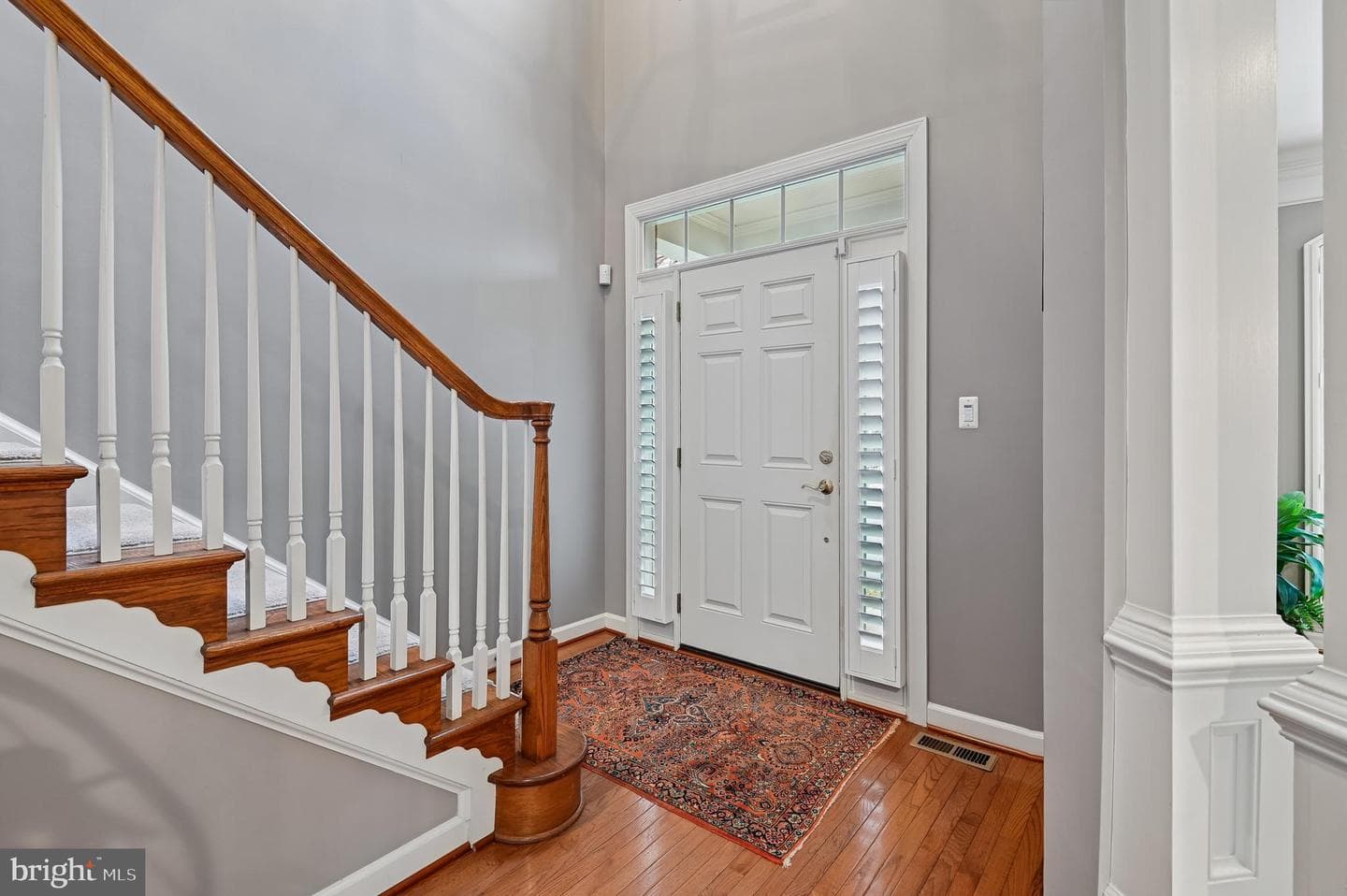 706 Drake Way photo 5