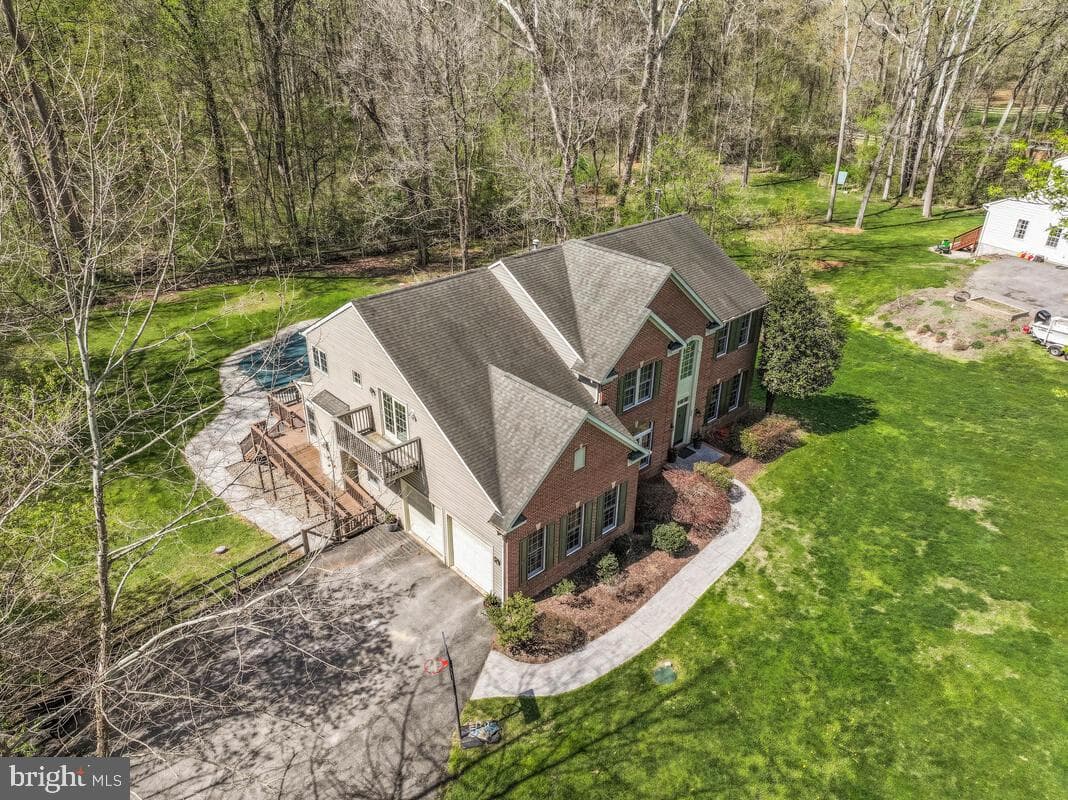 405 Pondview Lane photo 41