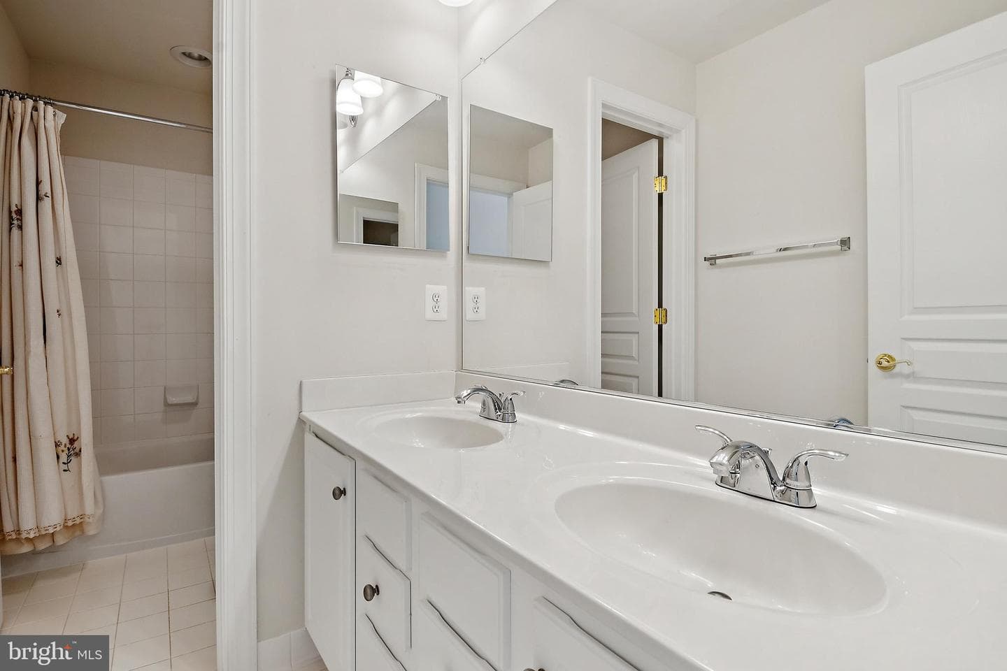7404 Thames River Drive photo 19