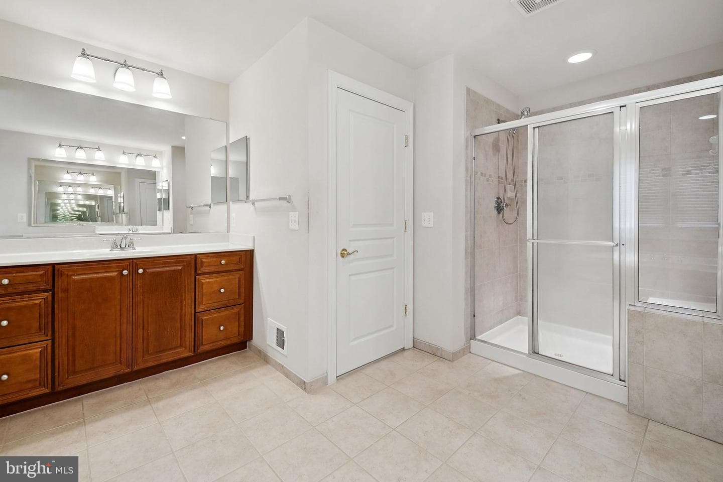 7404 Thames River Drive photo 31