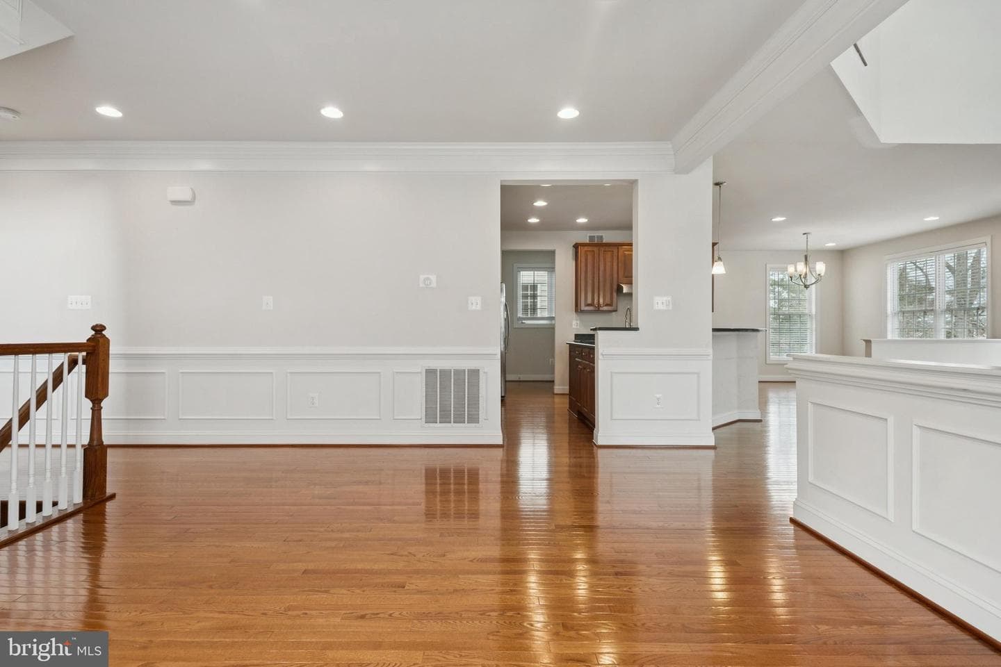 7404 Thames River Drive photo 9