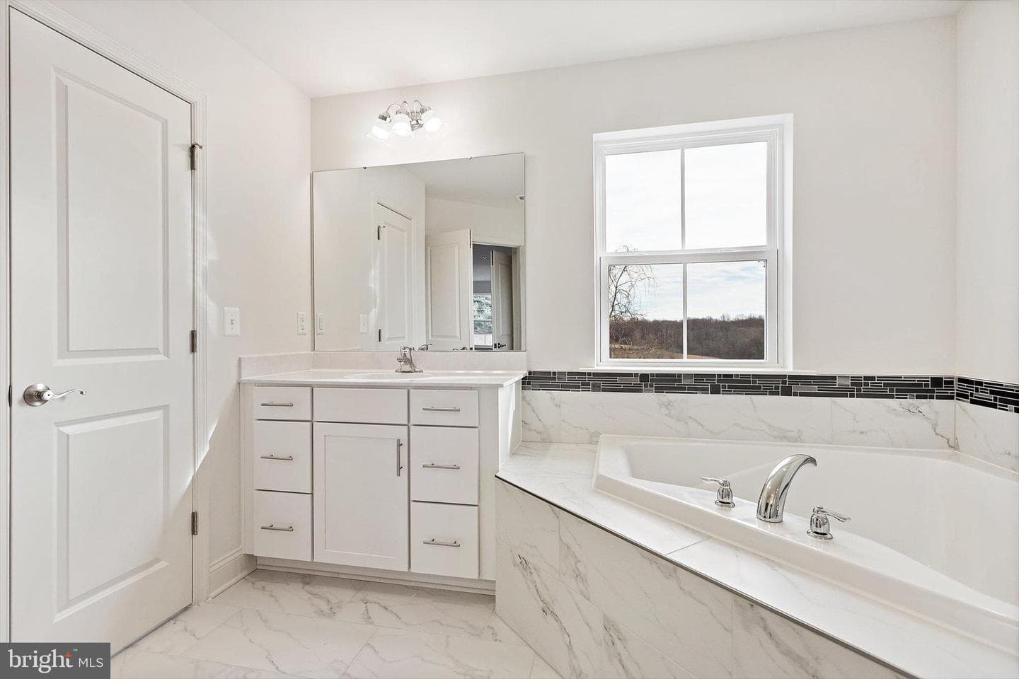 854 Imperial Road photo 10