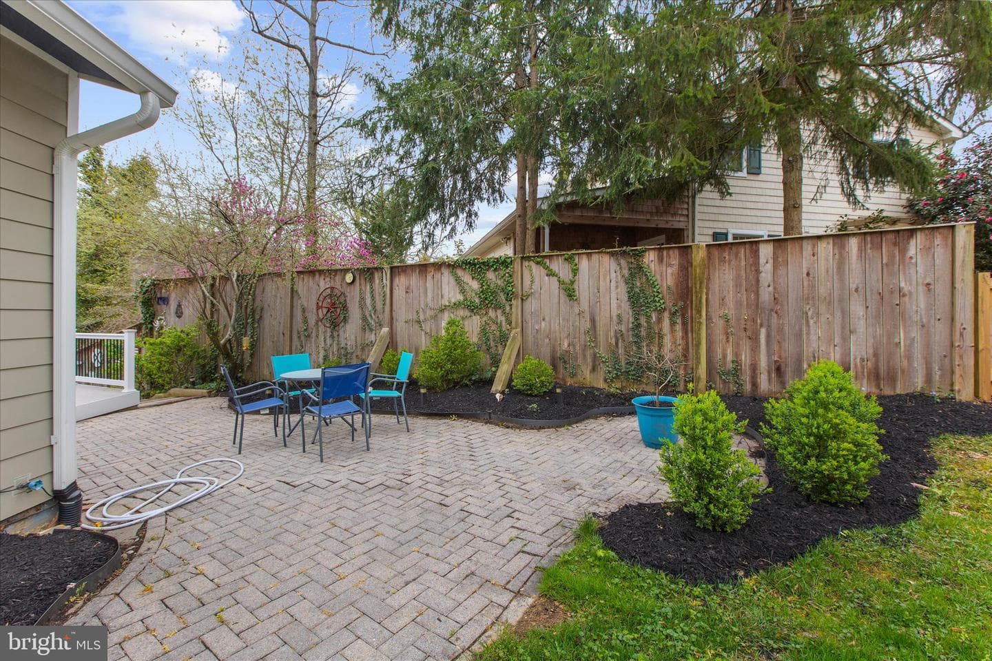 2642 Queen Anne Circle photo 42