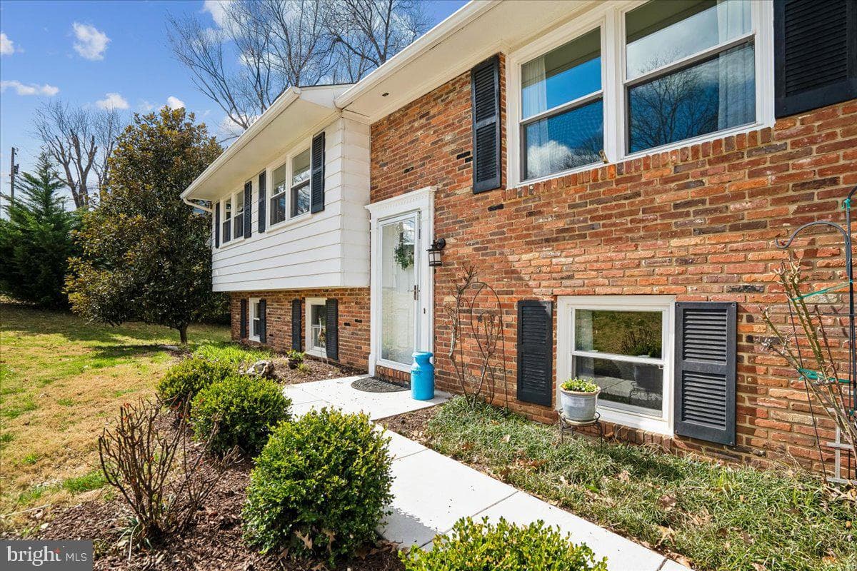 1090 Broadview Drive photo 54