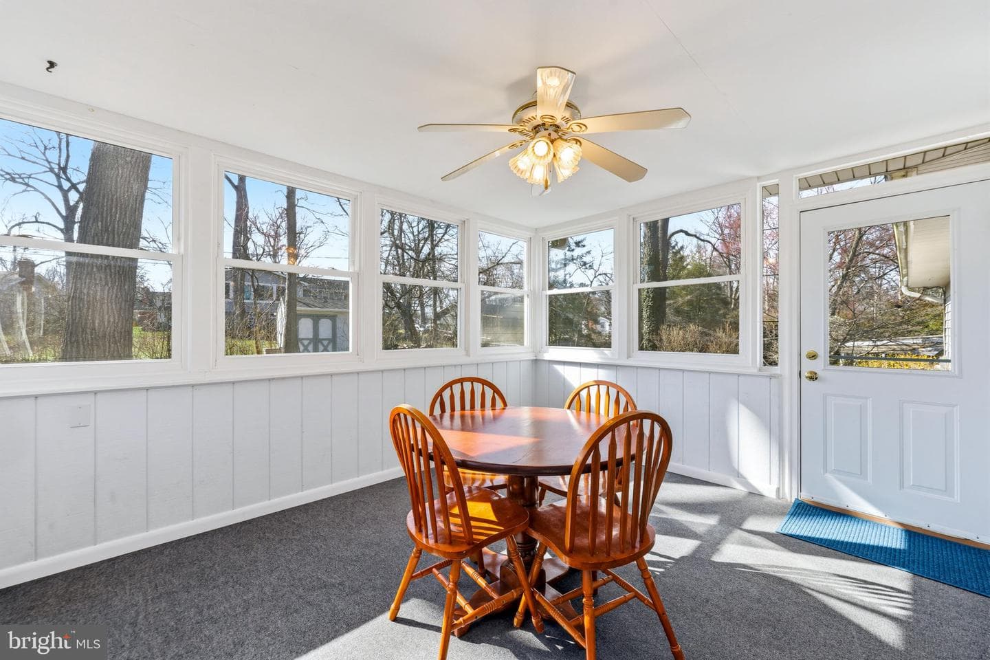 310 Fernwood photo 29