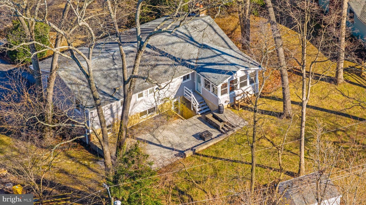 310 Fernwood photo 47