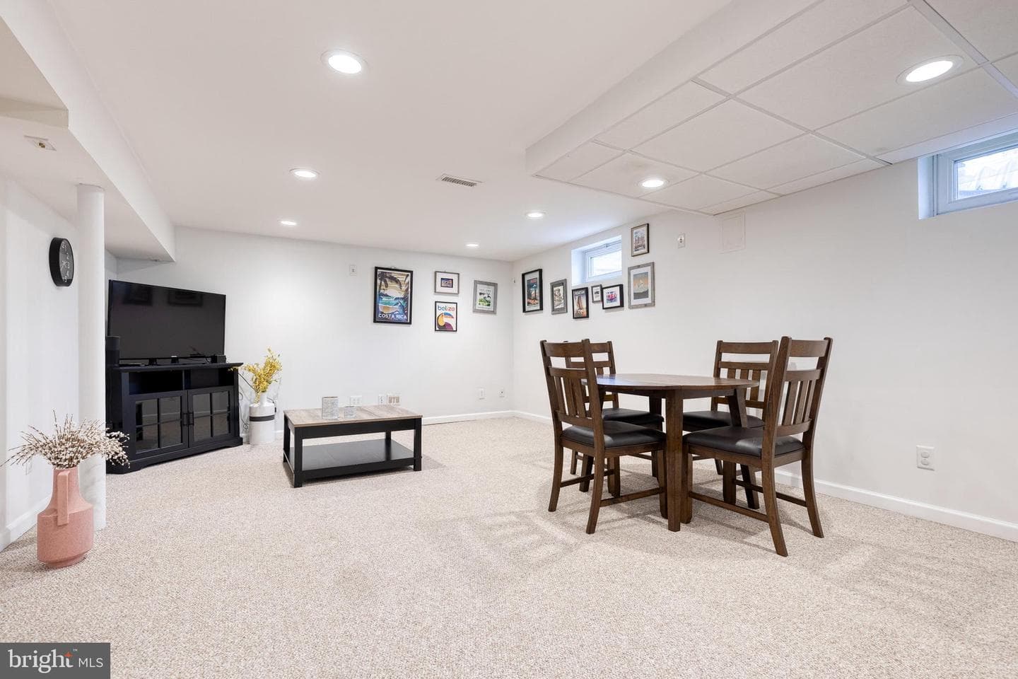 2 Mansion Road photo 30