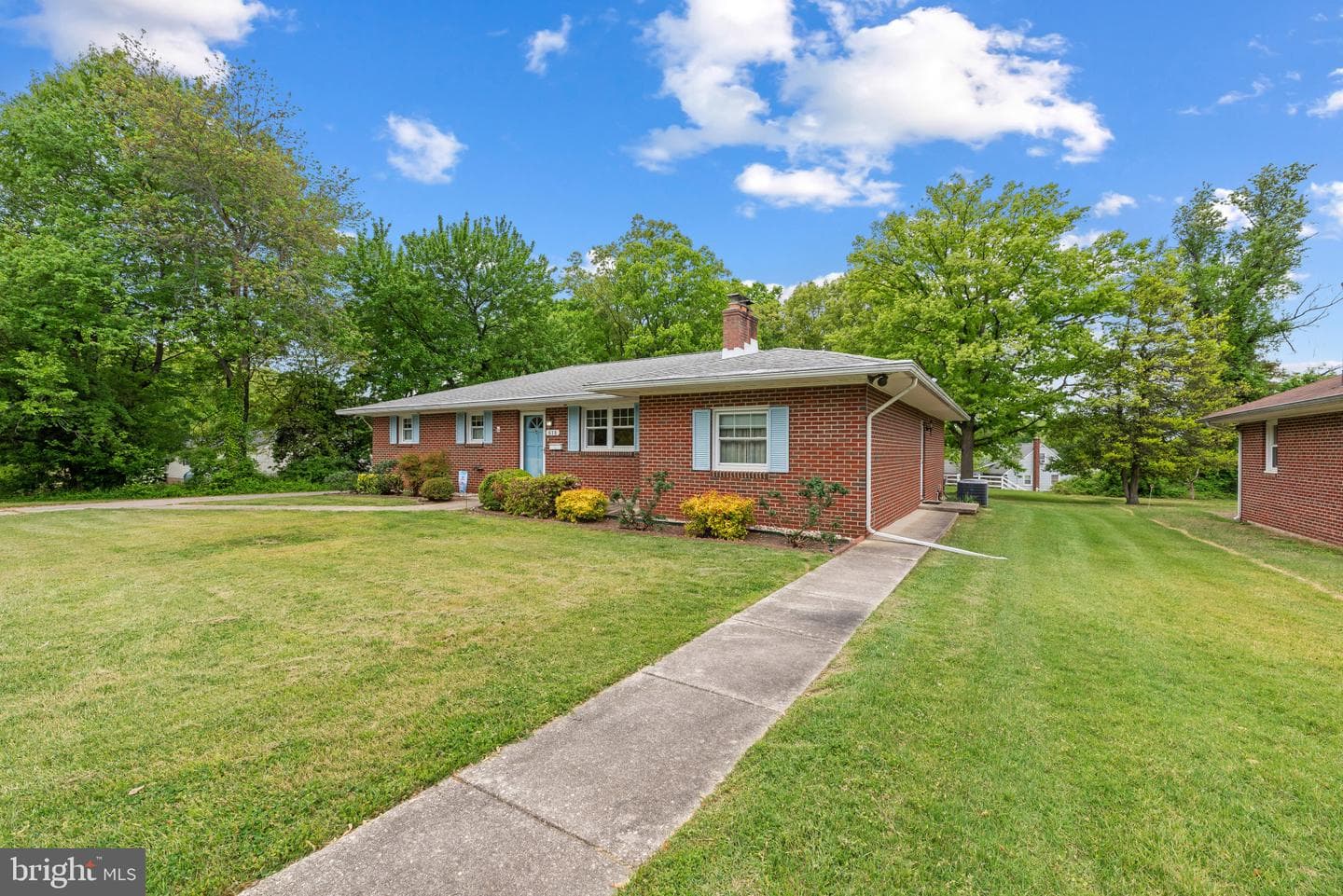 618 Fairmount Road photo 3