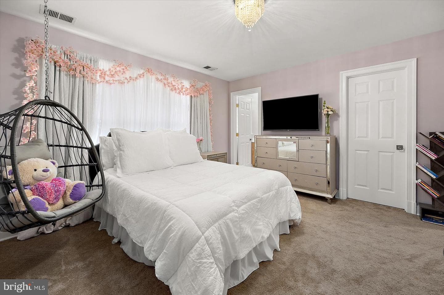 927 Hilltop Road photo 32