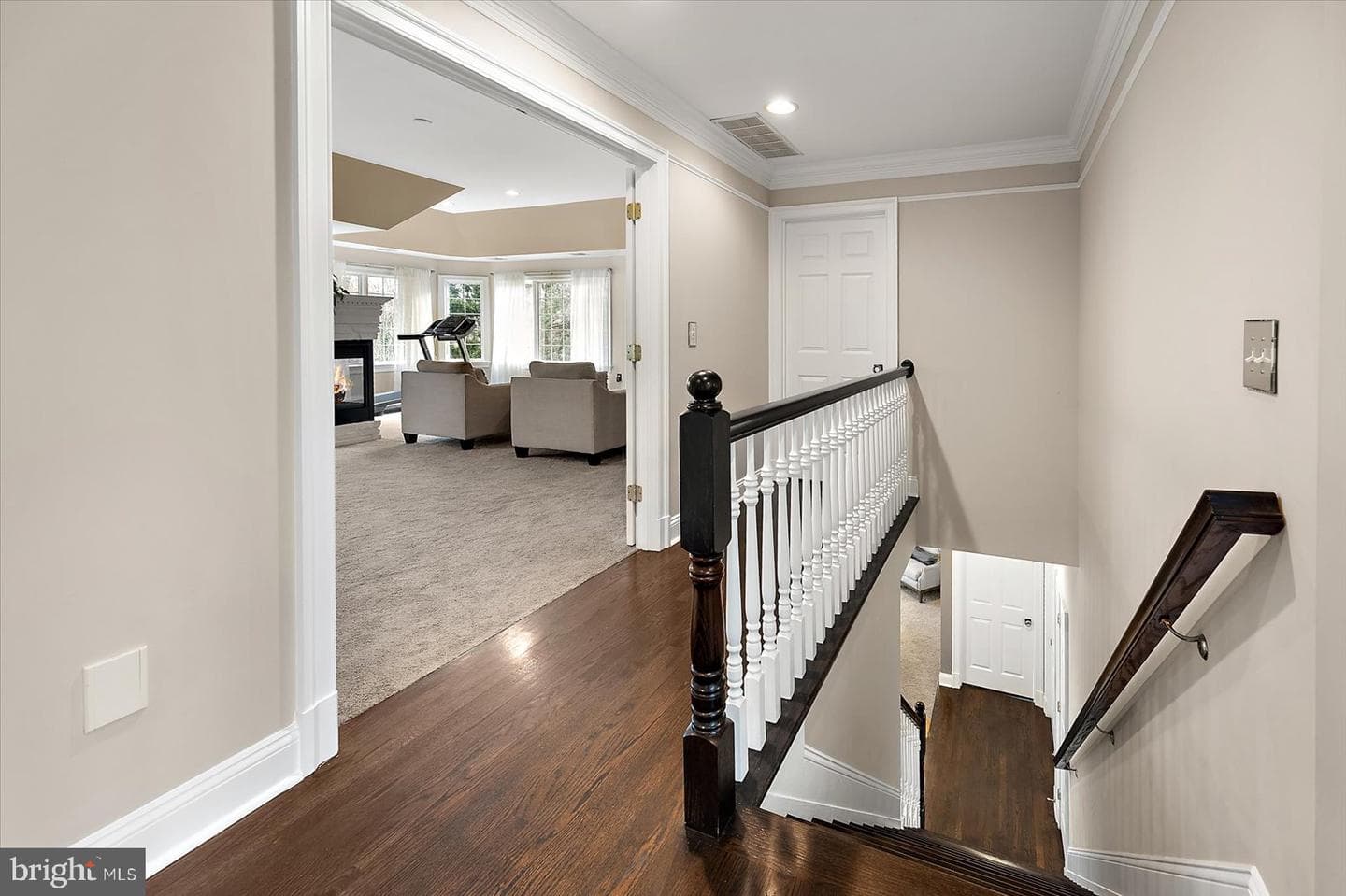 927 Hilltop Road photo 38