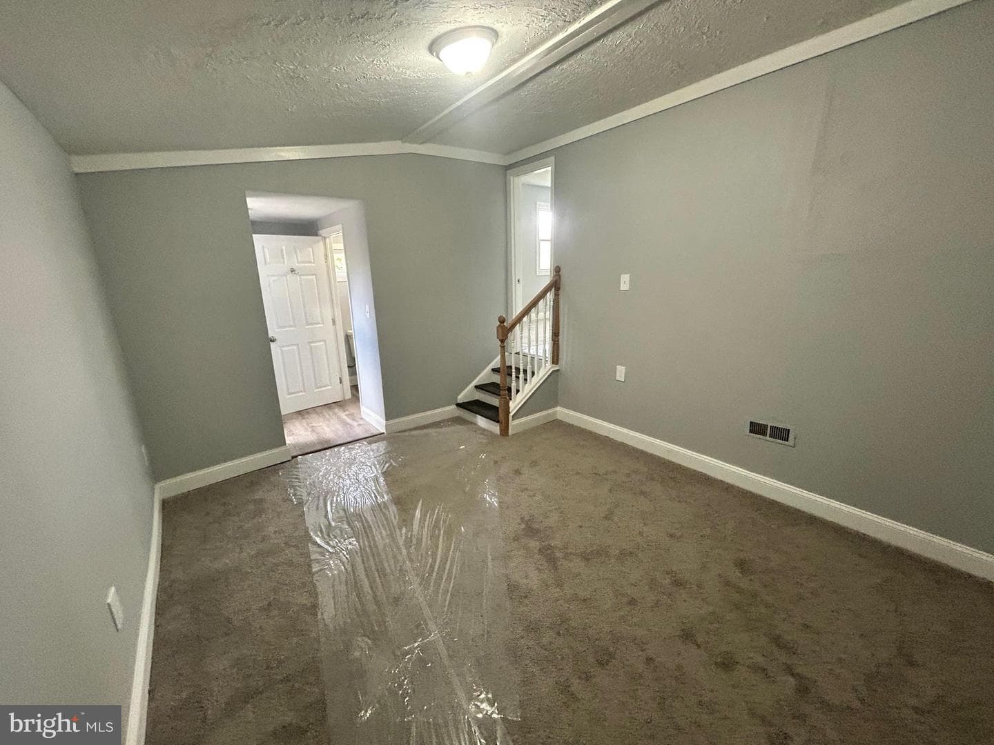212 Sycamore Road photo 18