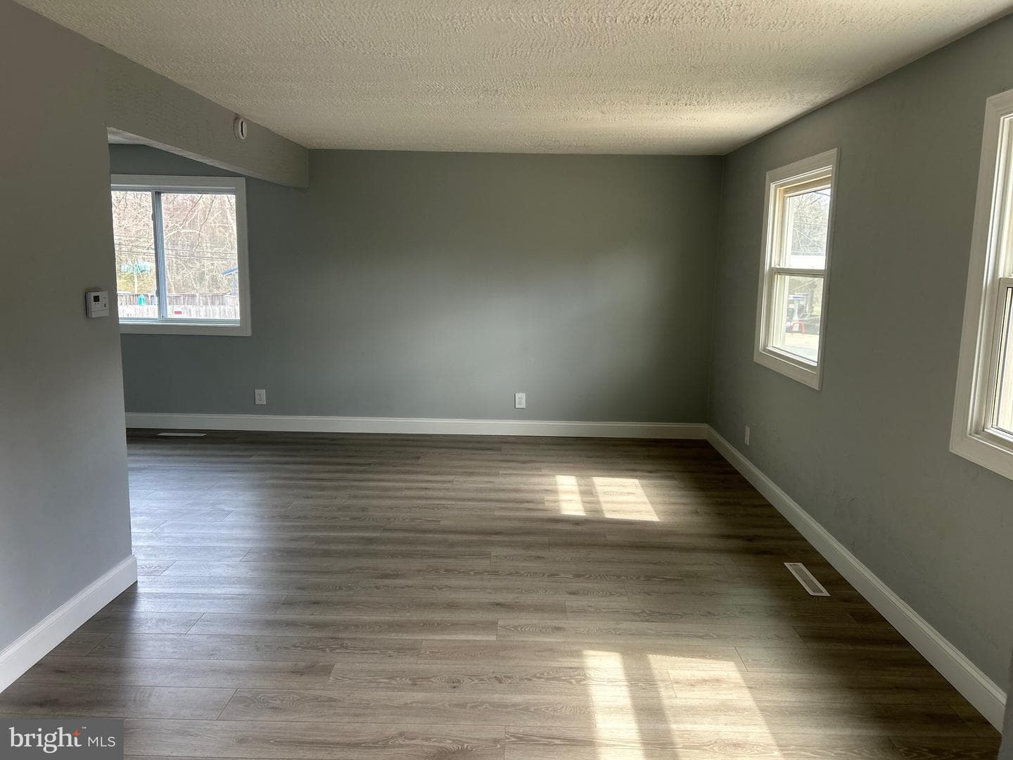 212 Sycamore Road photo 2