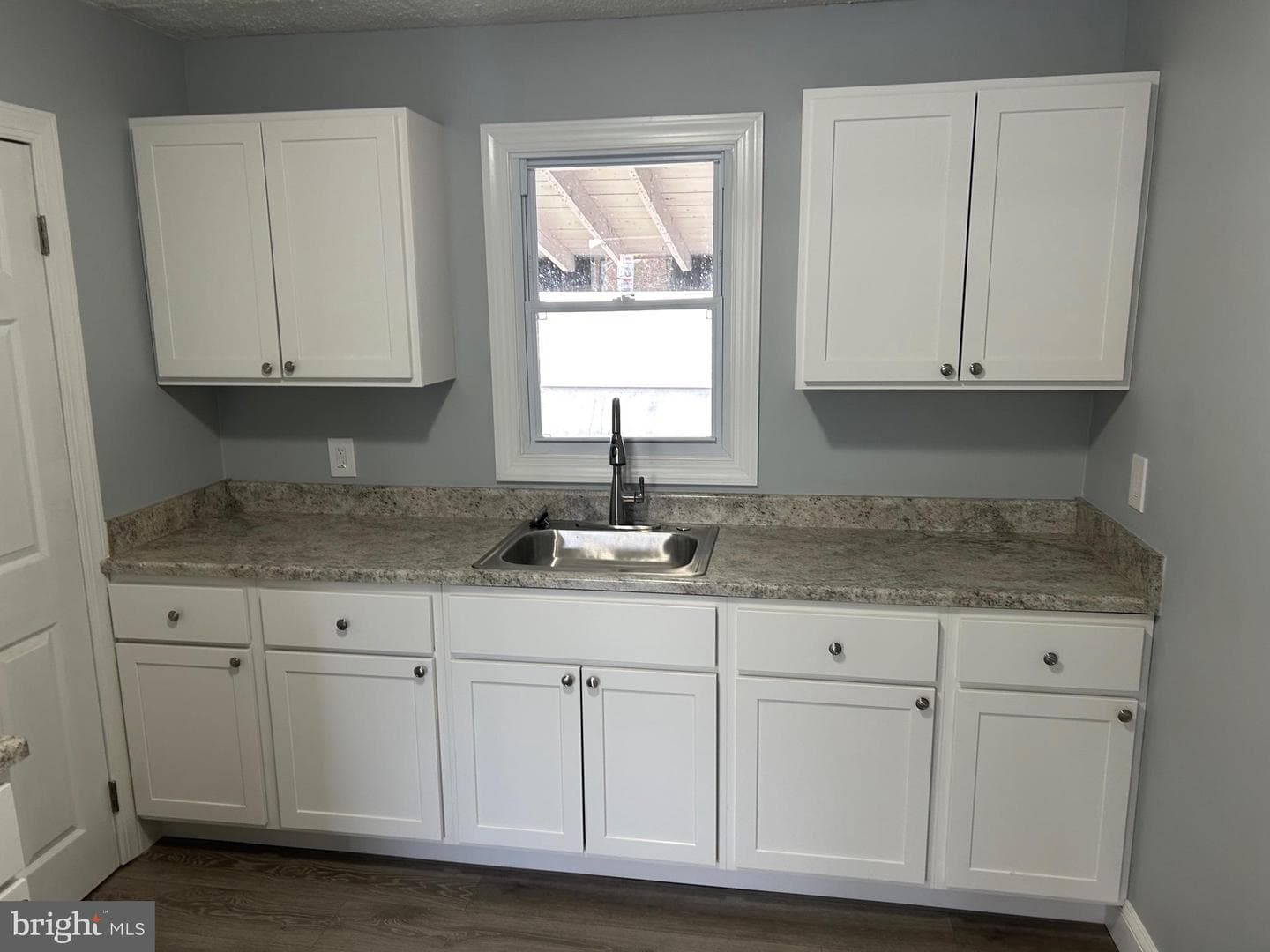212 Sycamore Road photo 6