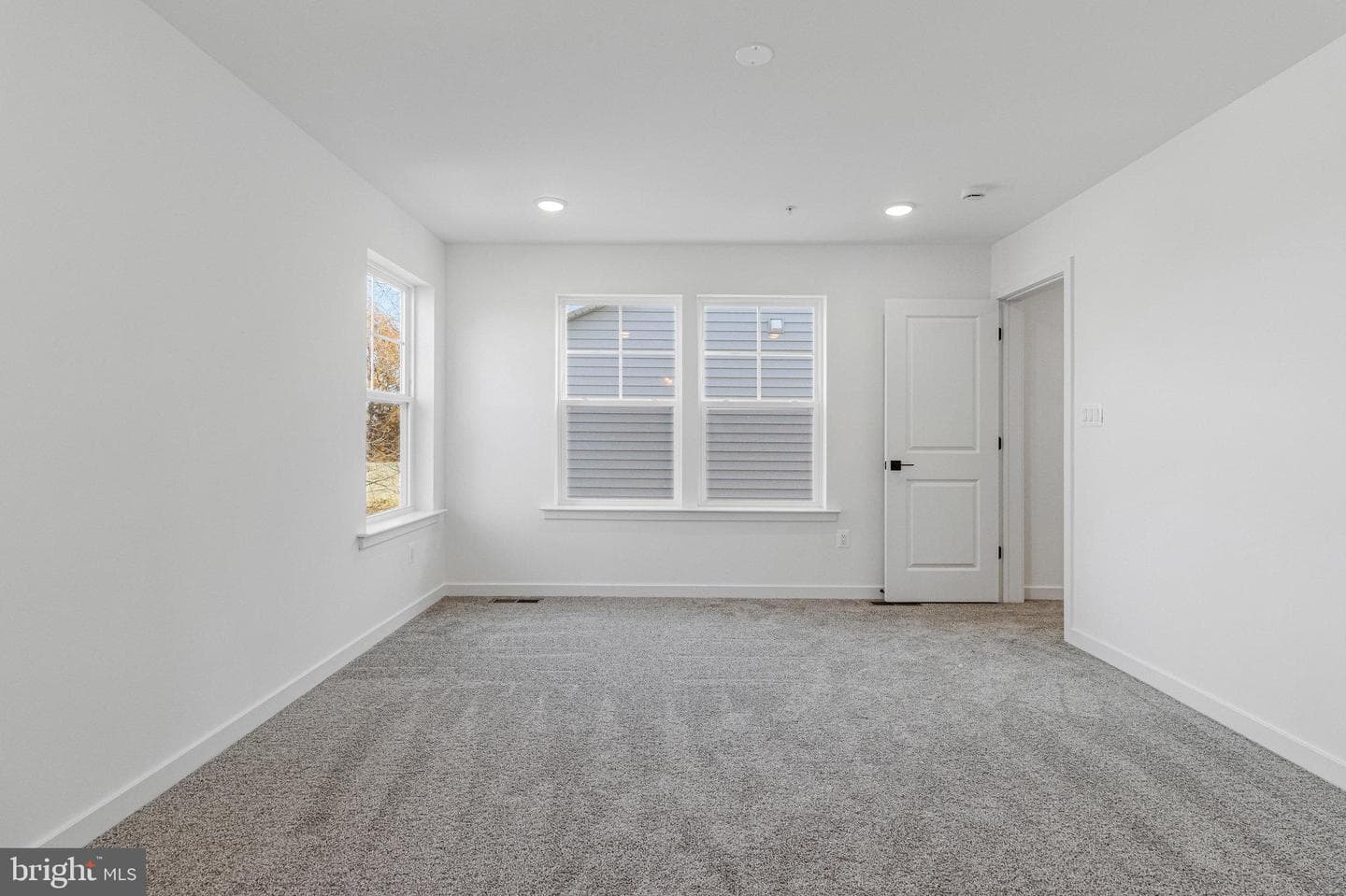 5726 Howard Drive photo 28