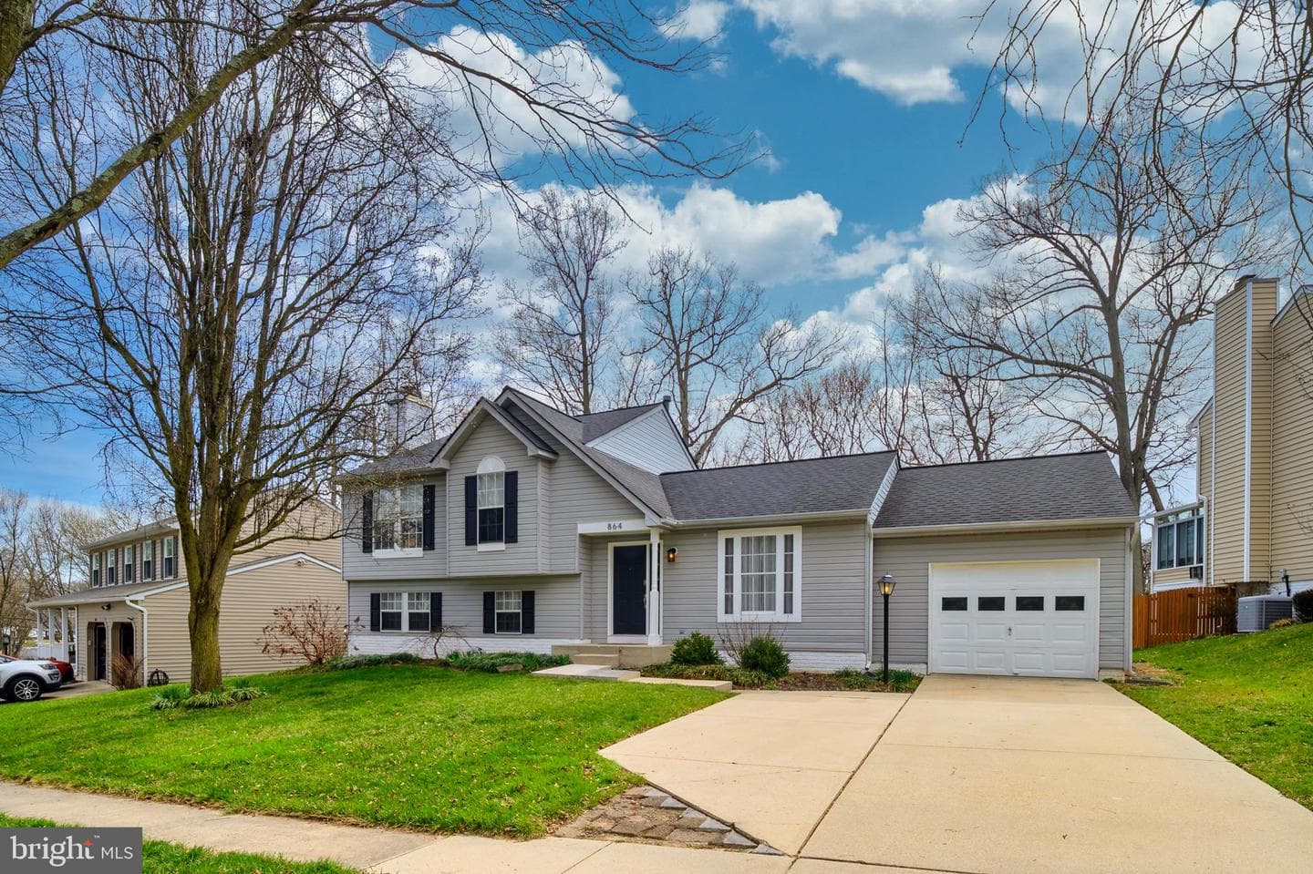 864 Snow Valley Lane photo 2