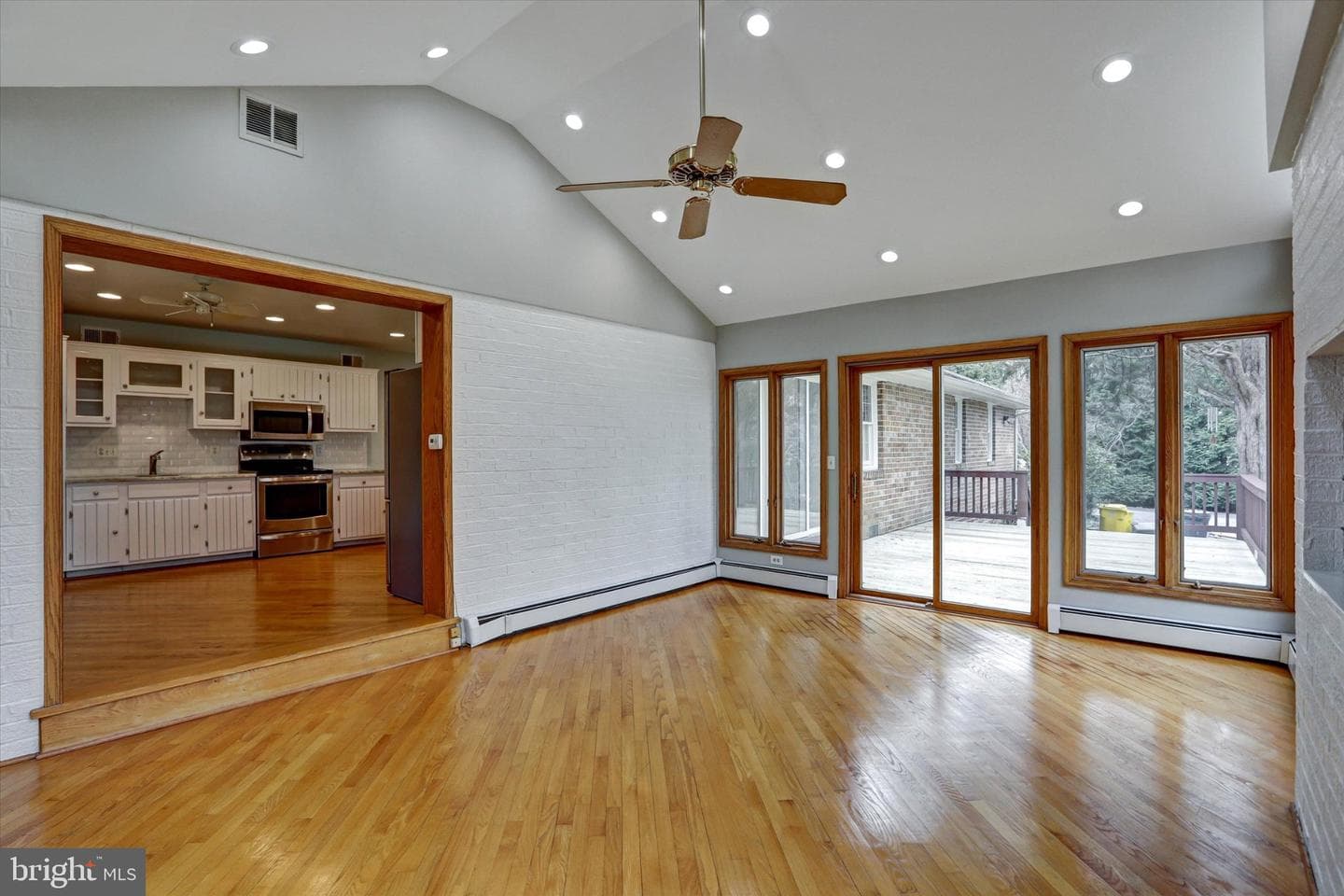 3463 Constellation Drive photo 22
