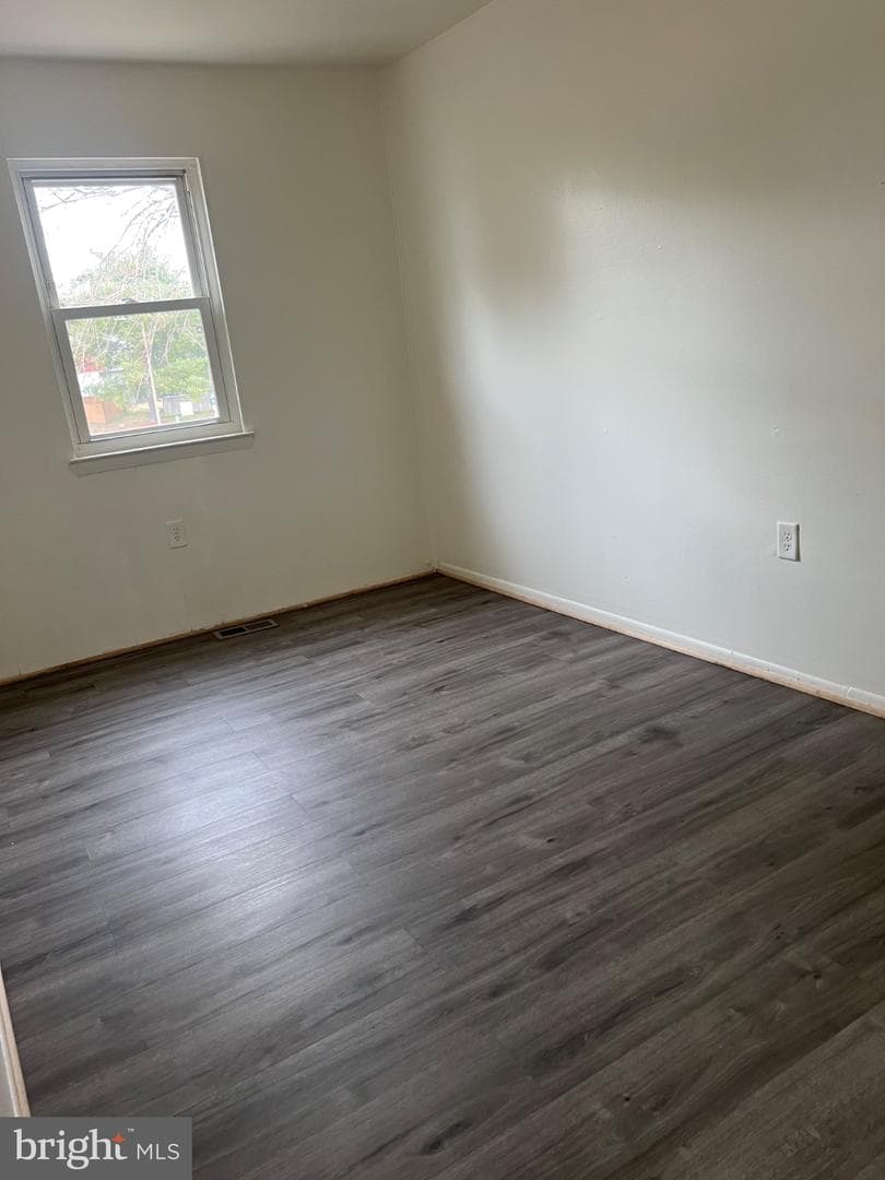 8202 Tomlinson Court photo 18