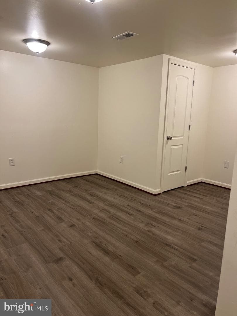 8202 Tomlinson Court photo 5