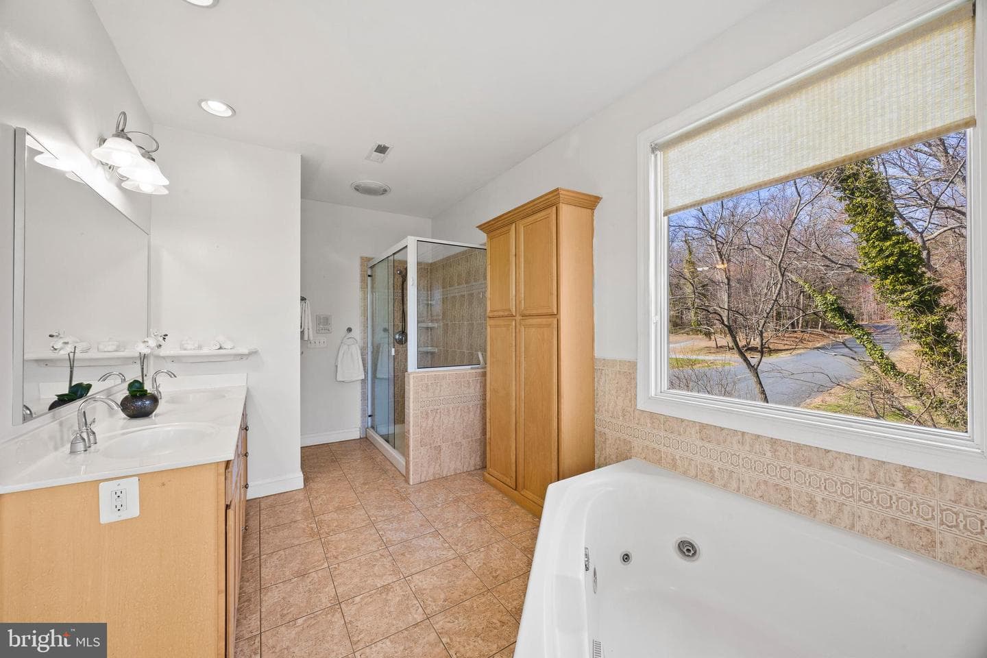 301 Kingsberry Drive photo 21