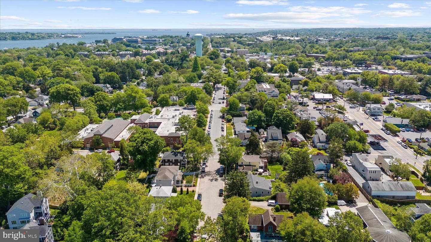 302 Annapolis Street photo 74