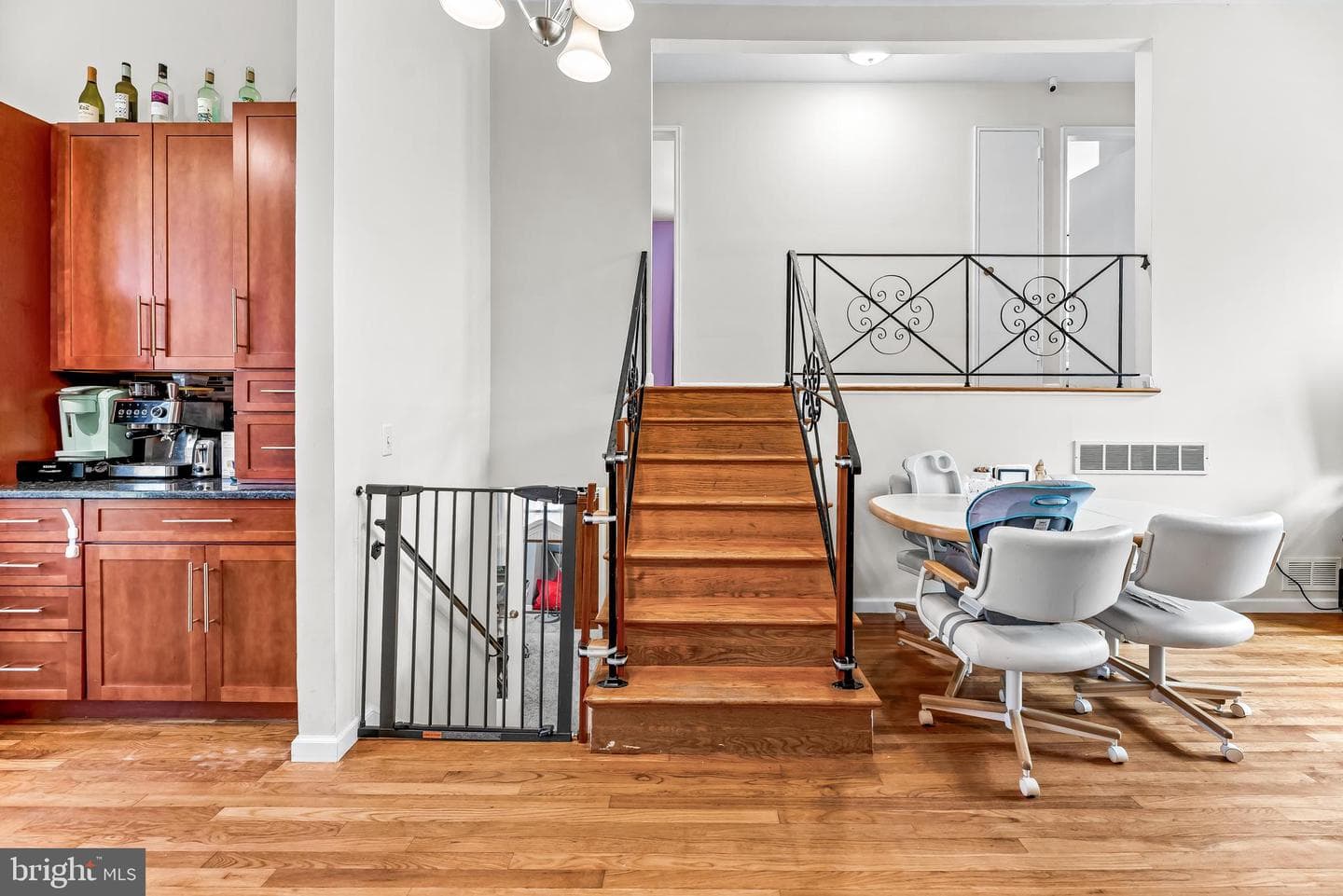 207 1st Street photo 13