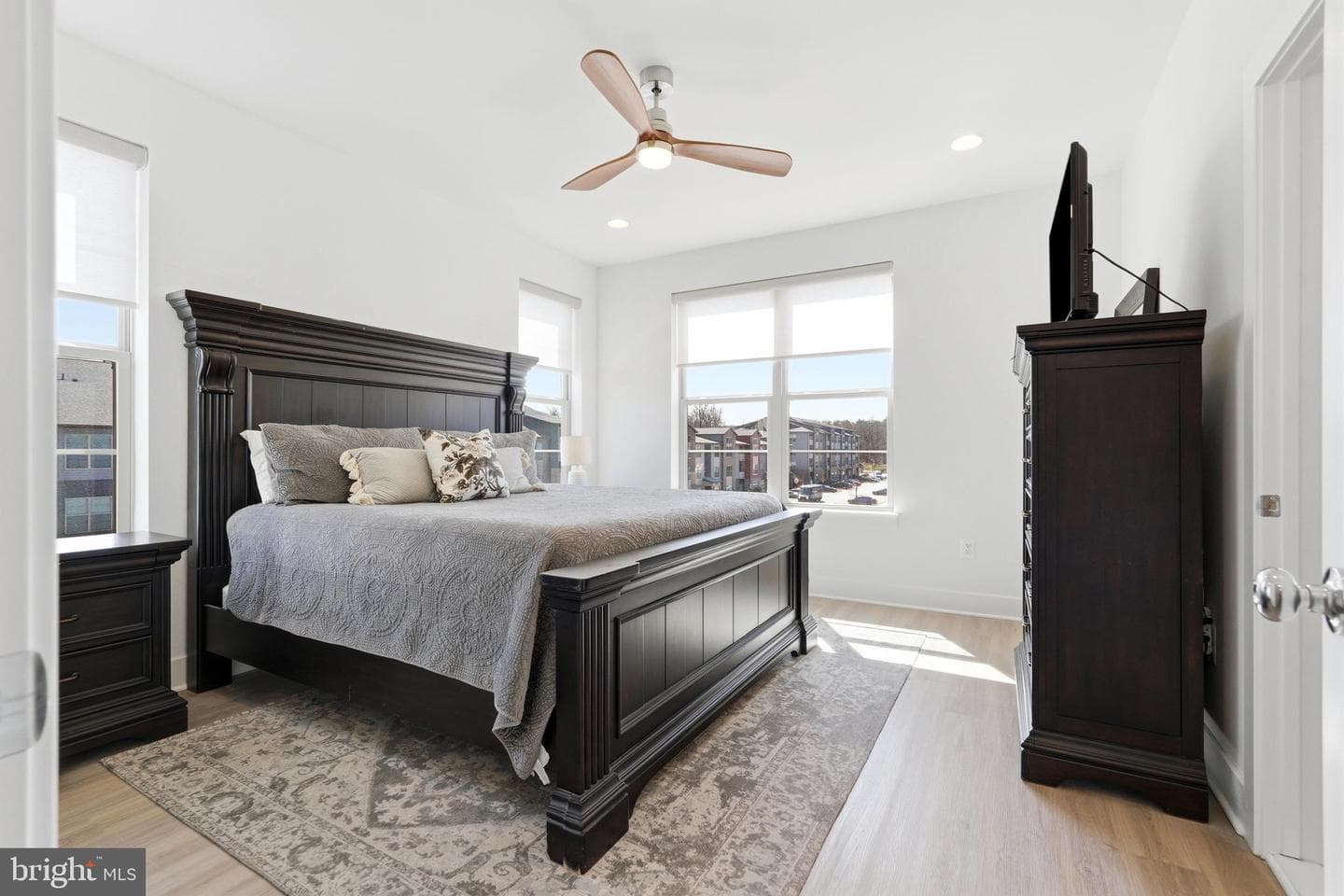 3311 Streamlet Ln photo 28