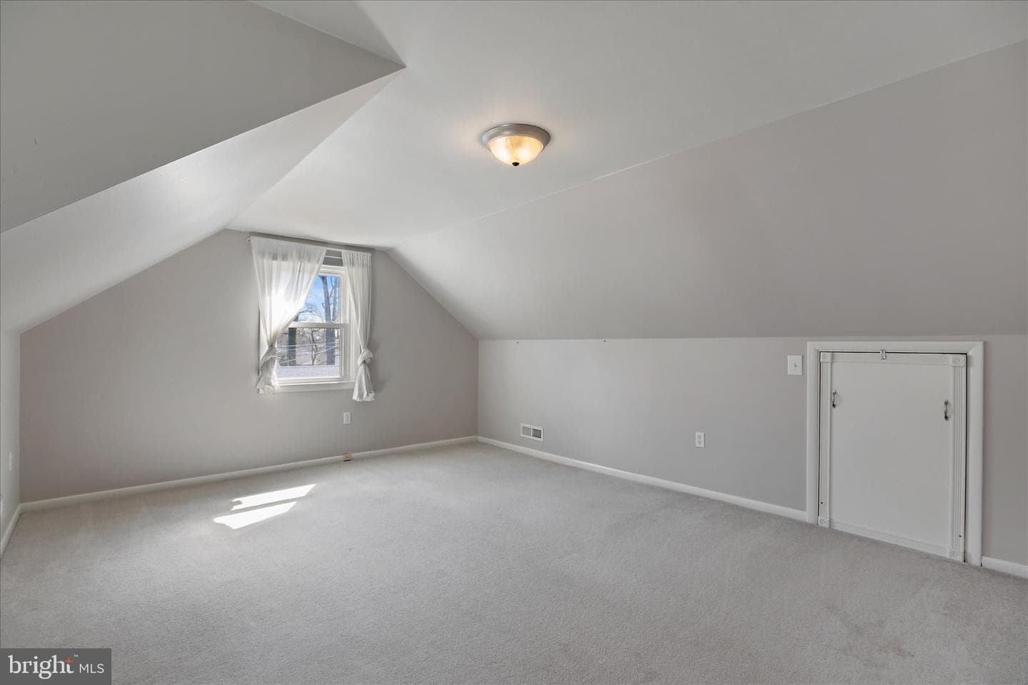 811 Teakwood Drive photo 34