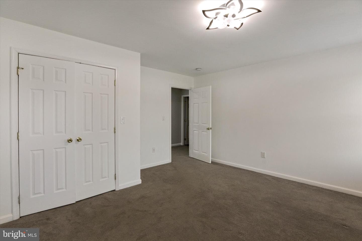 107 Ferndale Avenue photo 29