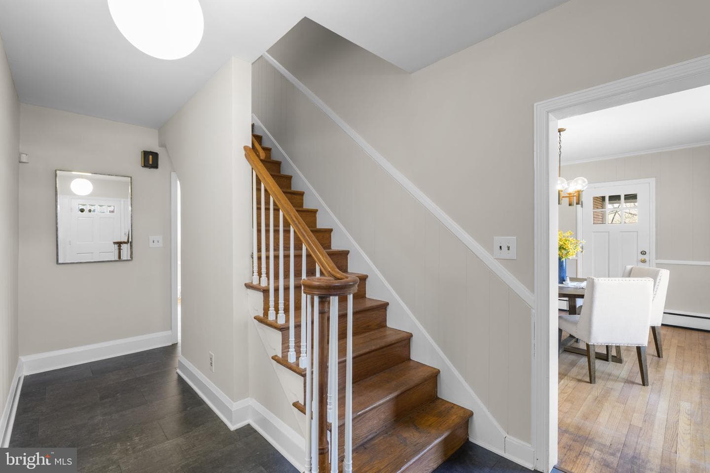 211 W Maple Road photo 4