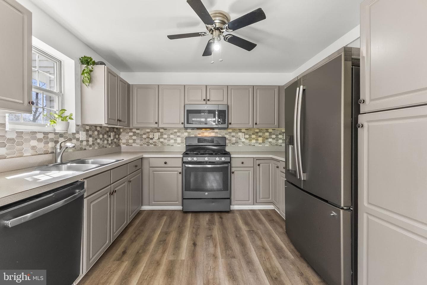 1513 Chester Town Circle photo 6
