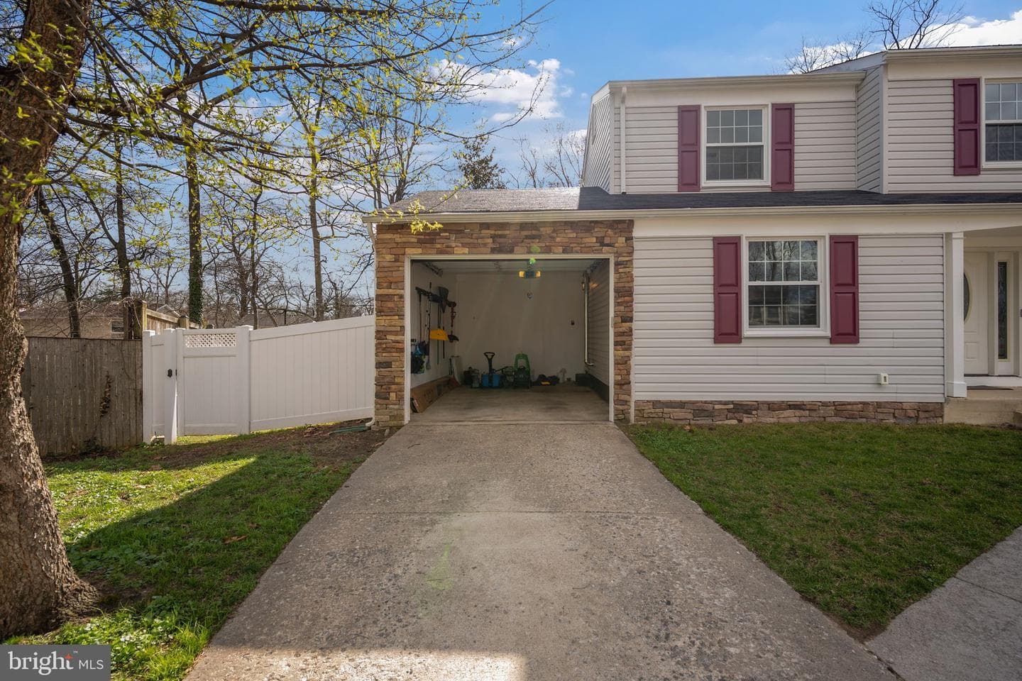 645 Ridgefield Court photo 46