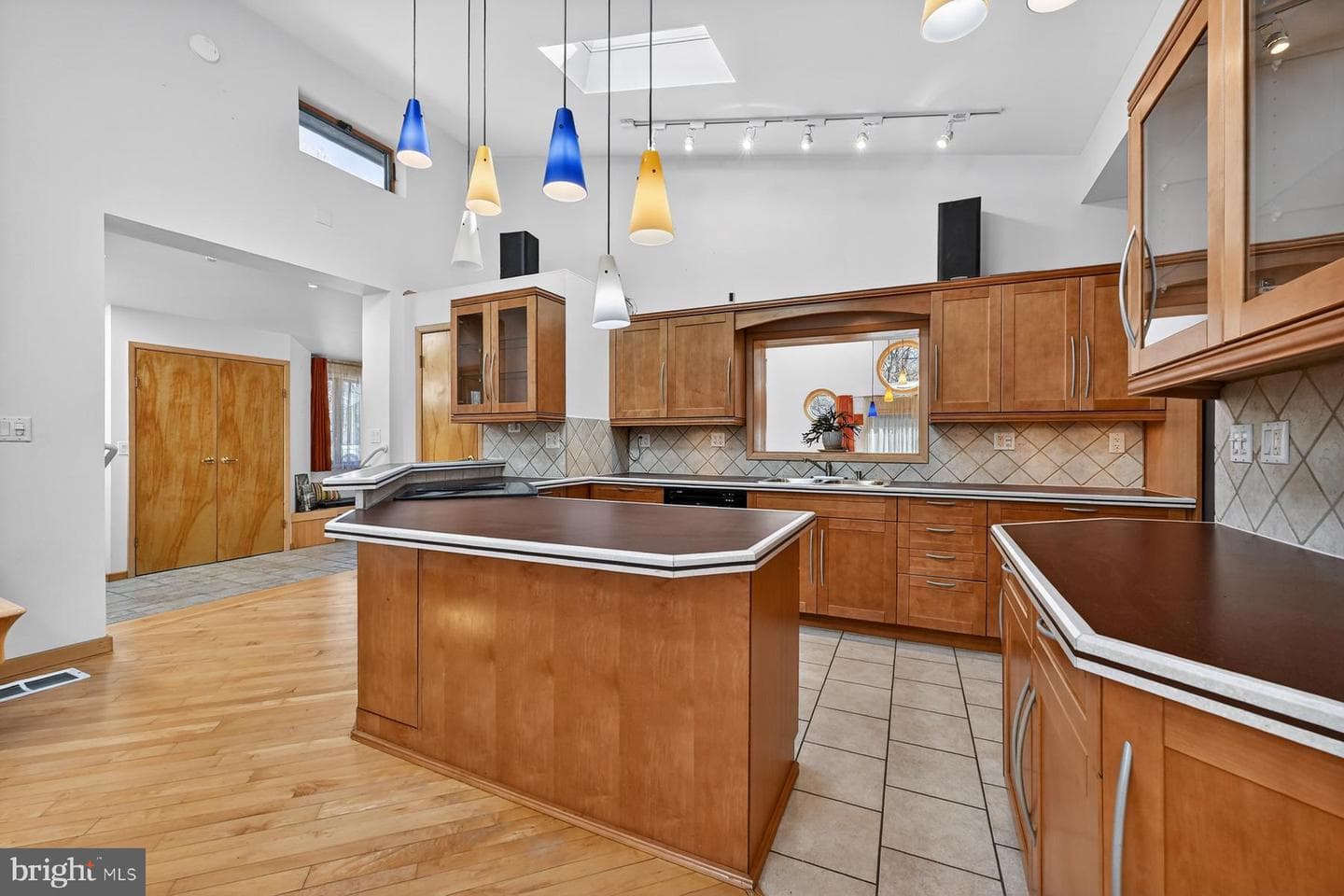 561 Arundel Drive photo 30