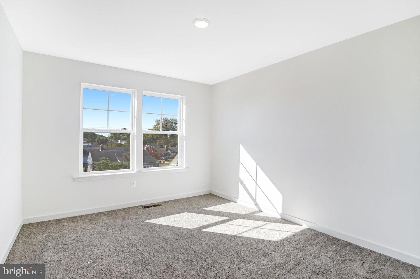 5737 Howard Drive photo 43