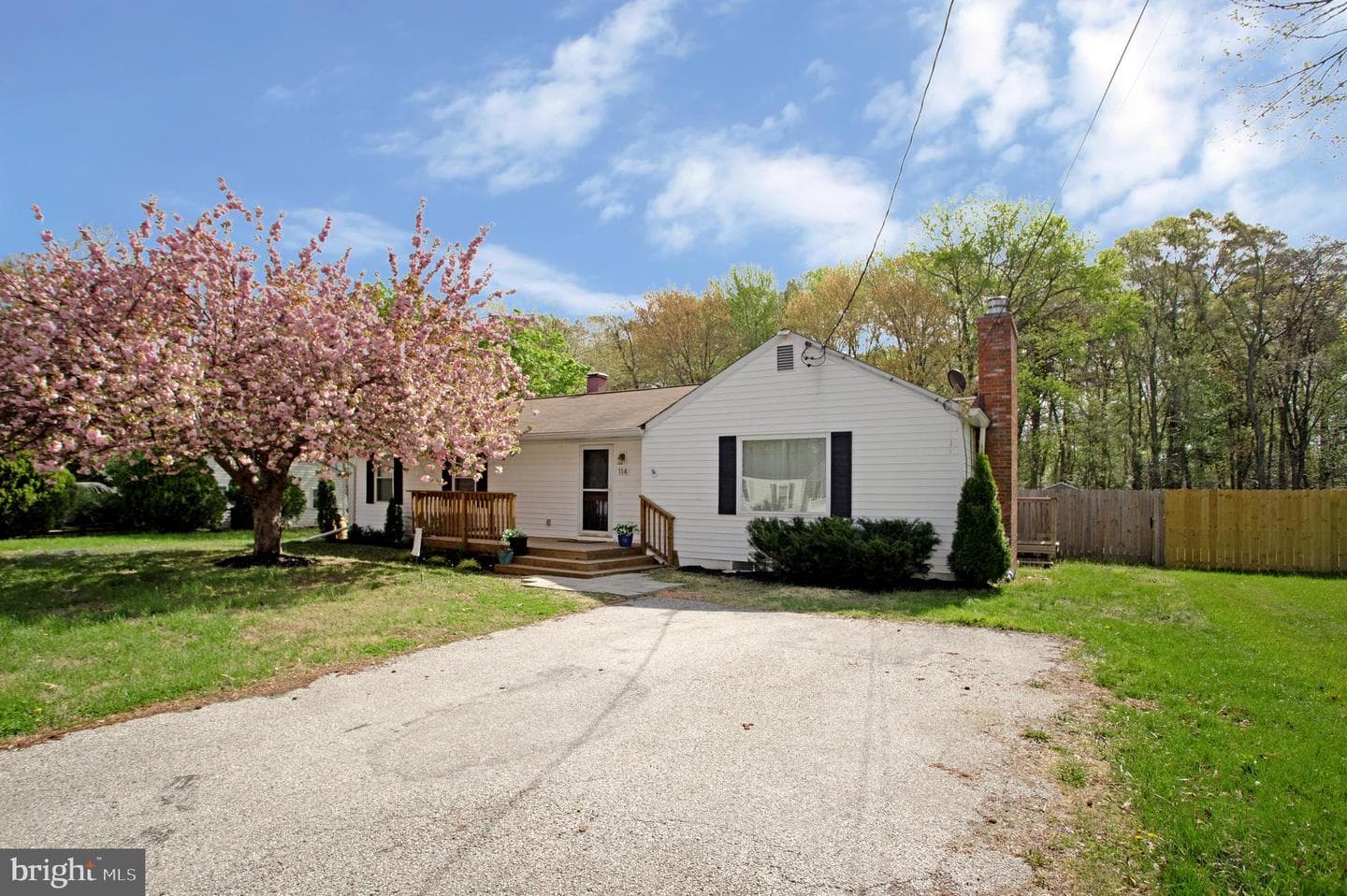 114 River Road photo 6