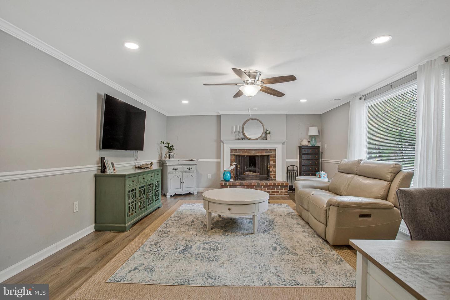 114 River Road photo 9