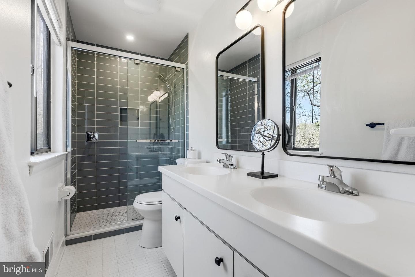 485 Severnside Drive photo 33