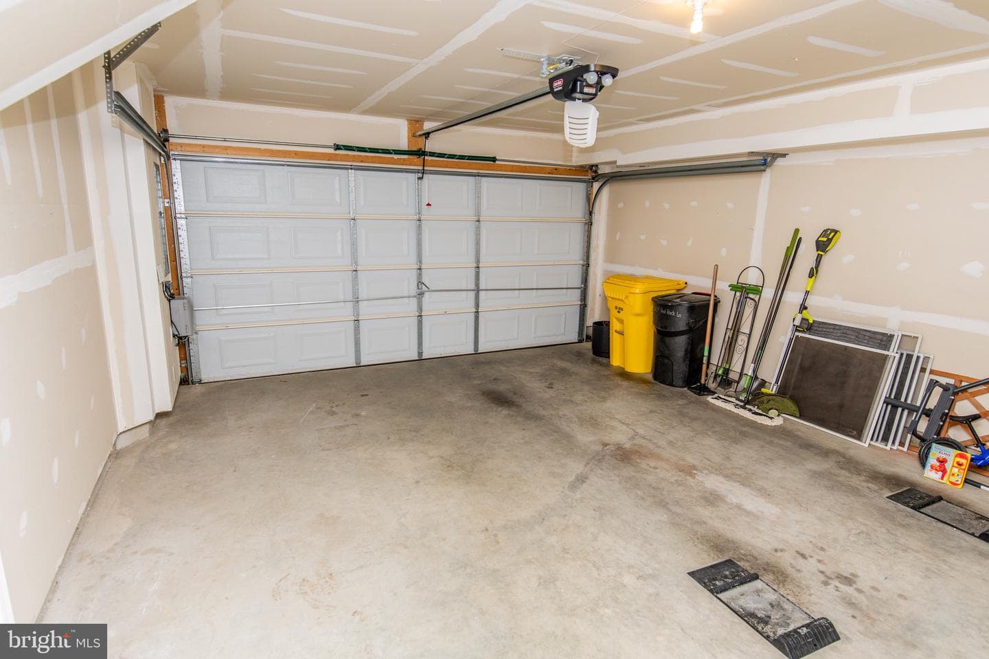 8609 Red Rock Lane photo 29